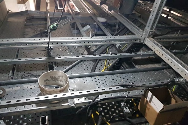 زیرساخت و شبکه برق